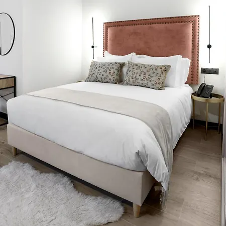 Отель Aptos Alejandra By Maxi