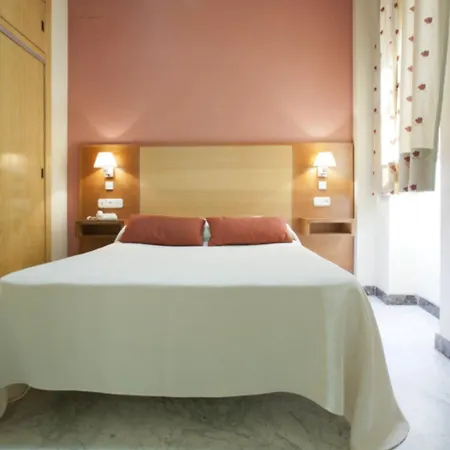 Aptos Alejandra By Maxi Отель