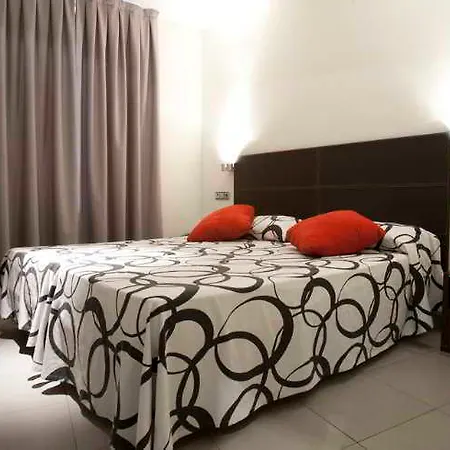 Aptos Alejandra Отель 3*